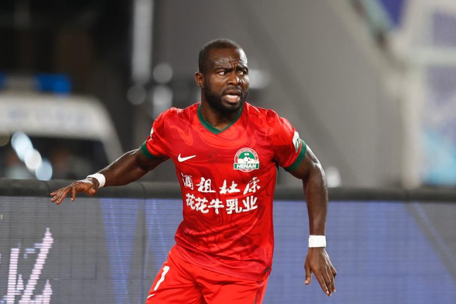 阿奇姆彭梅开二度 河南队客场大胜武汉三镇