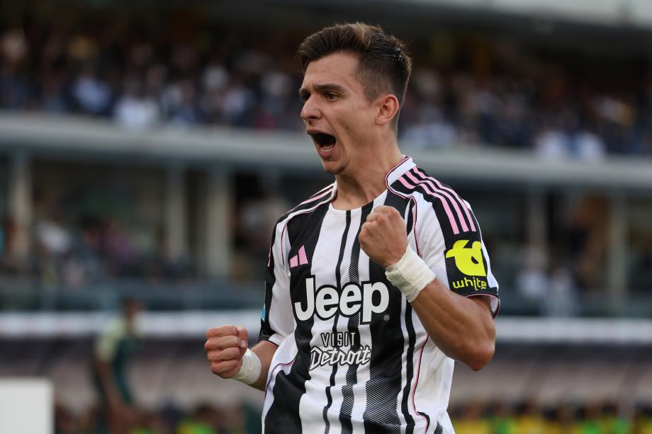 意甲-孔塞桑破门马里奥送点 尤文图斯1-1客平维罗纳