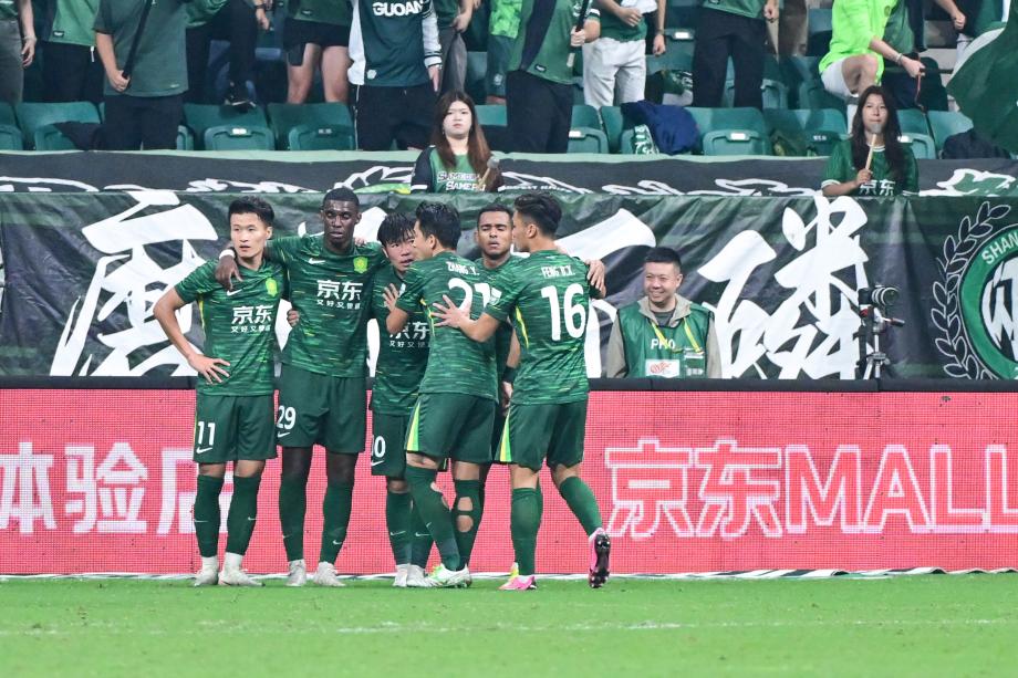 法比奥帽子戏法 北京国安主场战胜大连英博