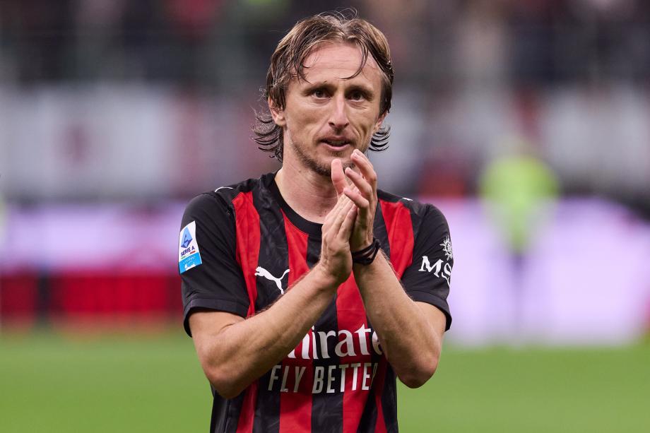 普利西奇传射埃斯图皮尼安送点 米兰2-1那不勒斯