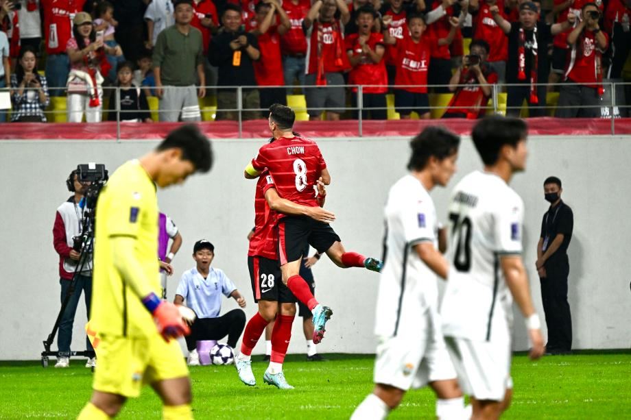 [图]周定洋全场最佳 成都蓉城1-0江原FC获首胜配资炒股最简单三个步骤