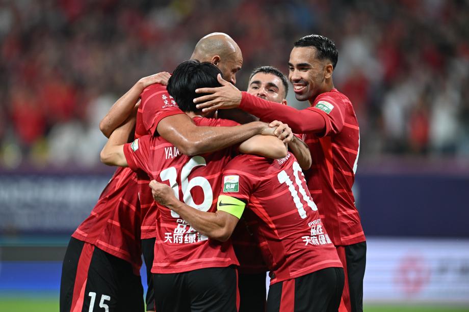 [图]罗慕洛建功杨明洋破门 成都蓉城3-1梅州客家配资头条官网