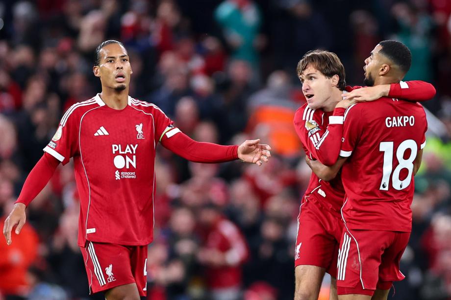 英超：马奎尔绝杀姆伯莫闪击 曼联2-1利物浦