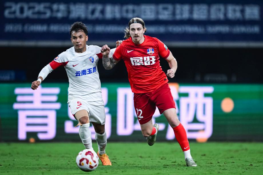 中超：恩里克梅开二度 云南玉昆客胜梅州客家