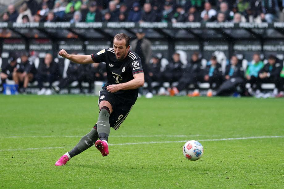 德甲-基米希破门卡尔世界波 拜仁3-0完胜十人门兴