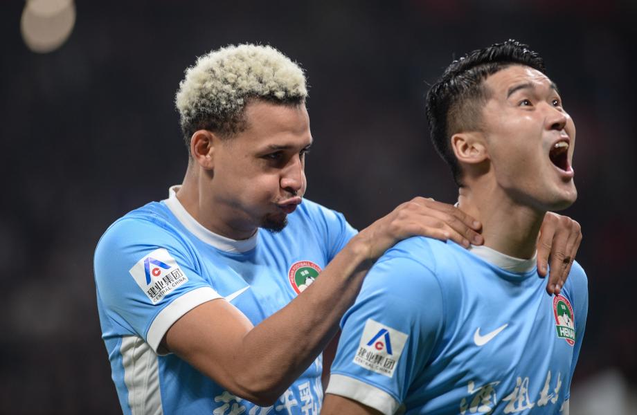 成都蓉城1-2河南队 提前一轮无缘本赛季中超冠军