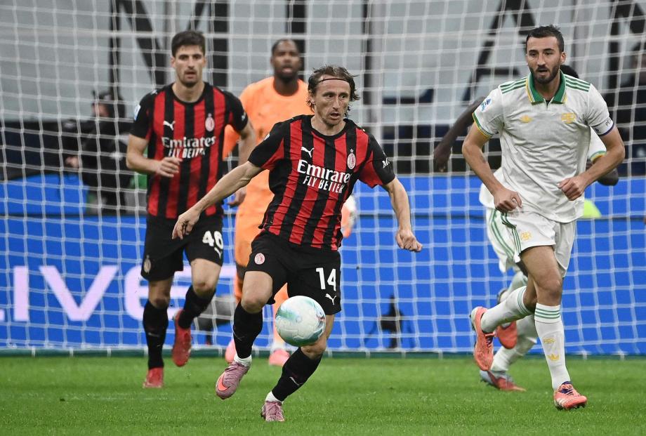 帕夫洛维奇建功迪巴拉失点 AC米兰1-0胜罗马