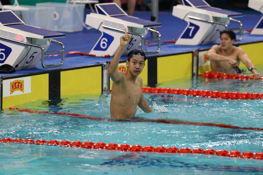 [图]全运会游水须眉400米目田泳决赛 张展硕夺冠体育最新信息