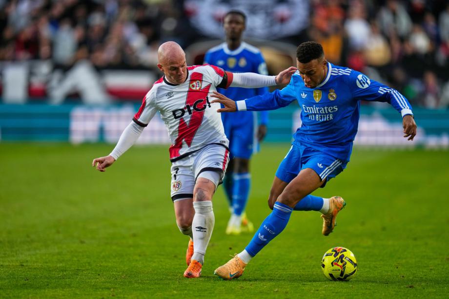 锋线集体哑火！皇马0-0巴列卡诺联赛四连胜遭终结