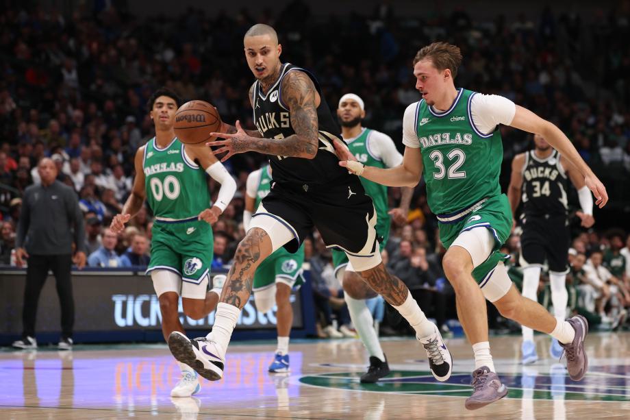 字母哥30+8+6库兹马26分 雄鹿逆转独行侠