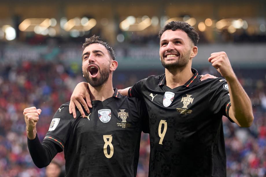 [图]世预赛-B费戴帽 葡萄牙9-1亚美尼亚正规配资平台推荐