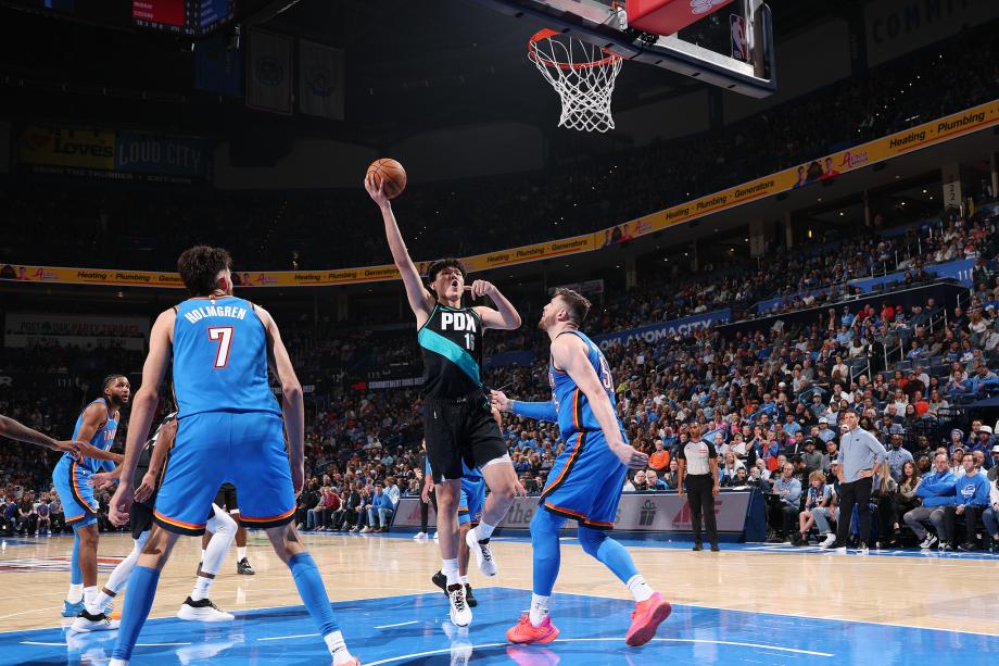 杨瀚森8+4+3 雷霆轻取开拓者豪取9连胜