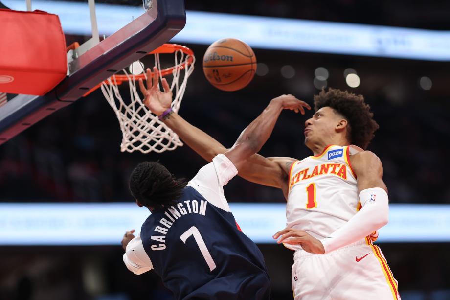 麦科勒姆46分萨尔27+11 奇才大胜老鹰