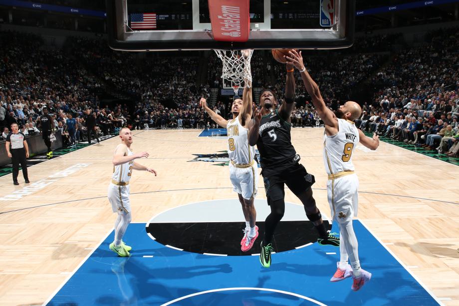 爱德华兹39+5布朗空砍41+6+7 森林狼力克绿军