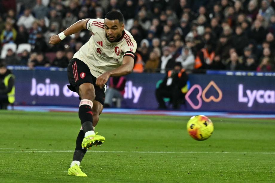 英超-伊萨克破门加克波传射 利物浦2-0西汉姆联