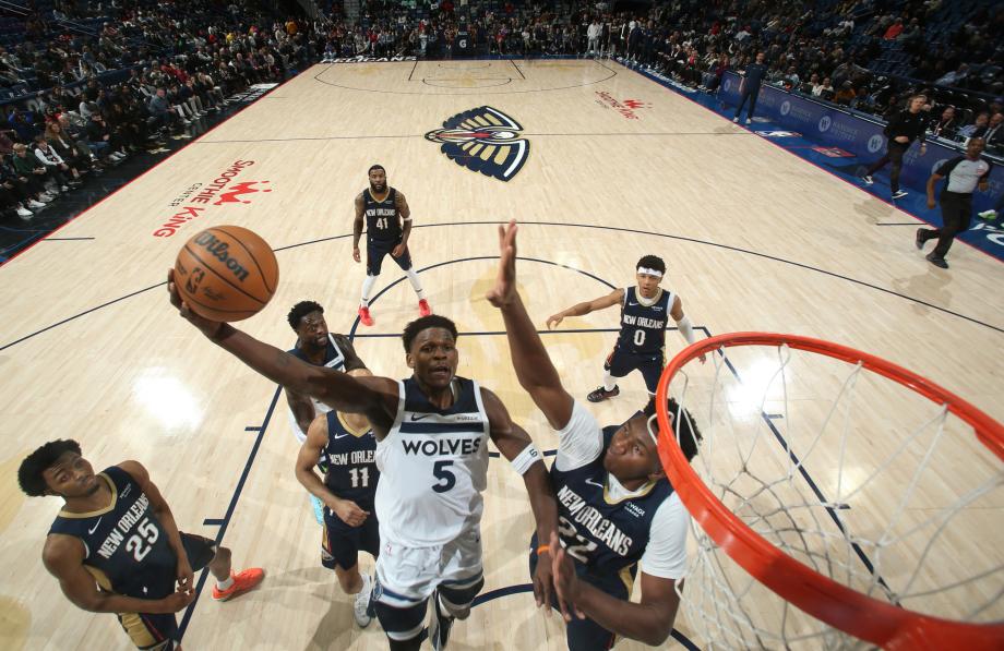 爱德华兹44分+准绝平 森林狼加时擒鹈鹕三连胜