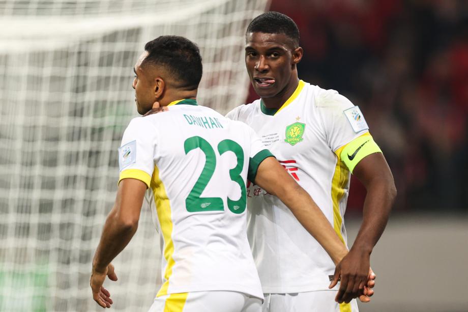 足协杯-法比奥戴帽 国安3-0河南夺冠获亚冠资格