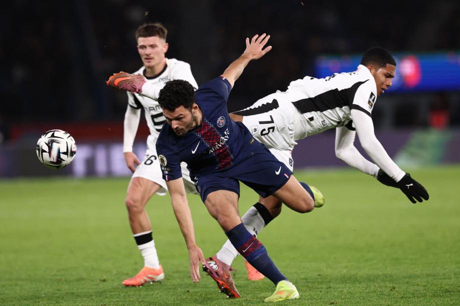 法甲-K77双响马尤卢传射 巴黎5-0雷恩距榜首1分