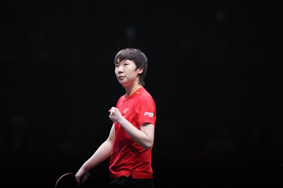 [图]WTT总决赛女单决赛 王曼昱礼服蒯曼夺得冠军体育赛事直播