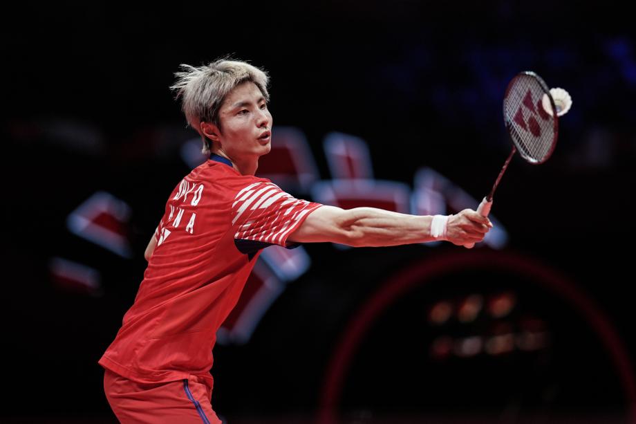 [图]寰球羽联年终总决赛 石宇奇2-0昆拉武特晋级决赛体育集锦