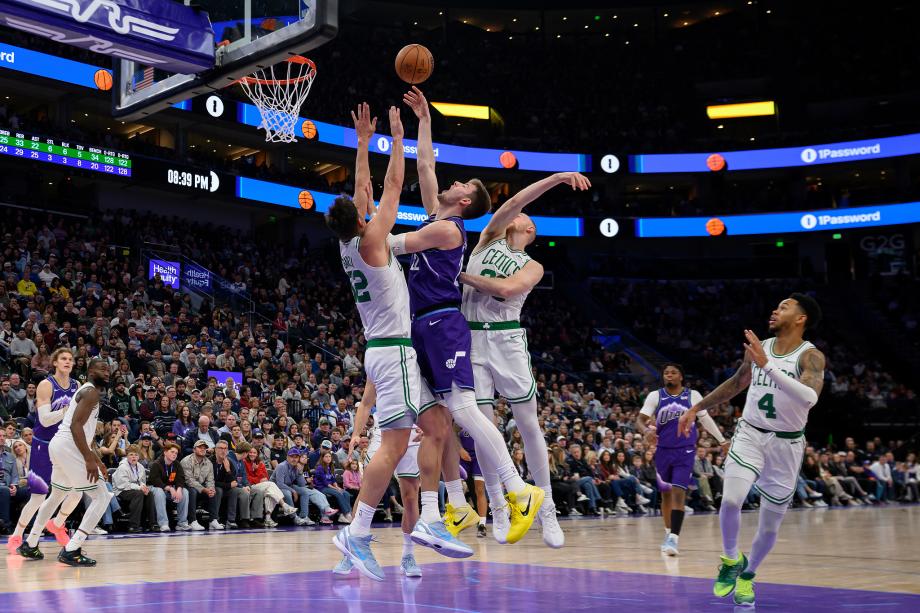 NBA：怀特25+7+6+7乔治37分 凯尔特人轻取爵士