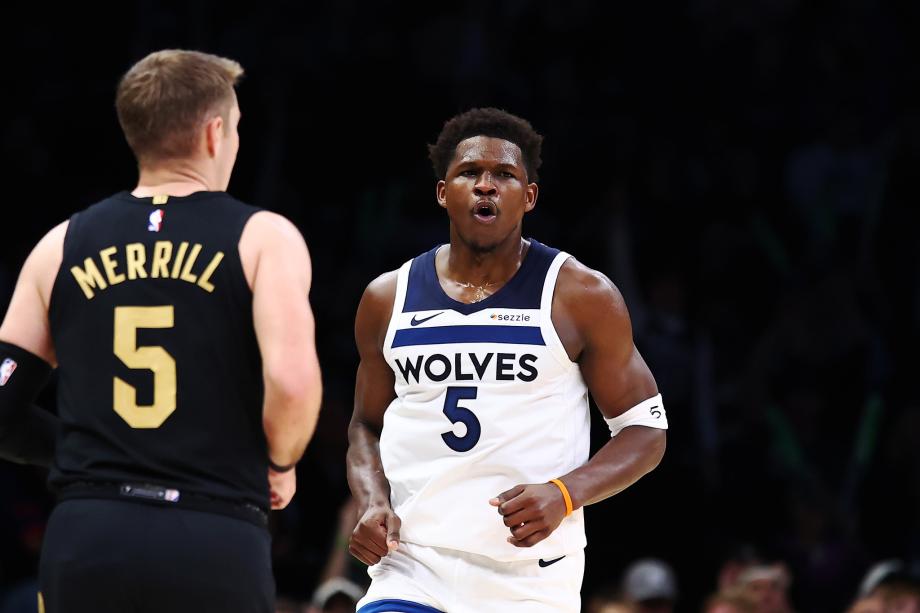 NBA-爱德华兹生涯1万分米切尔30+7 森林狼胜骑士