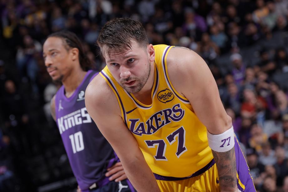 东契奇空砍42分 国王背靠背送湖人3连败