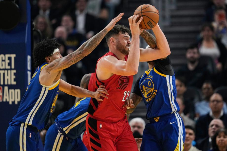 杨瀚森3分2篮板库里7分11助攻 勇士轻取开拓者