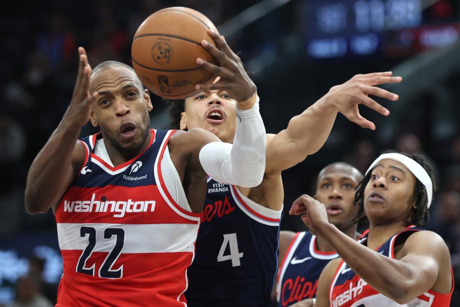 莱昂纳德7记三分33分哈登22+5+8 快船轻取奇才