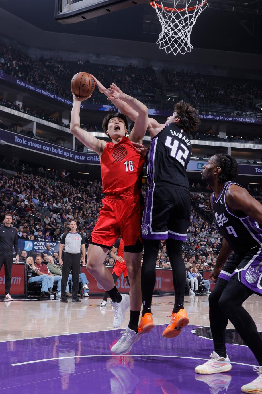 杨瀚森2分1助1断 开拓者擒国王取3连胜