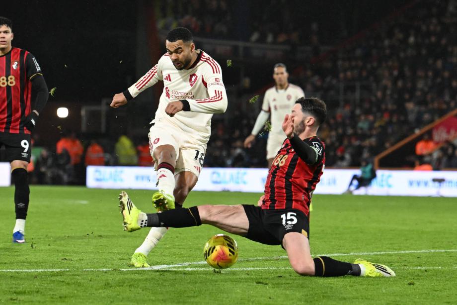 英超-范戴克破门阿德利绝杀 利物浦2-3伯恩茅斯