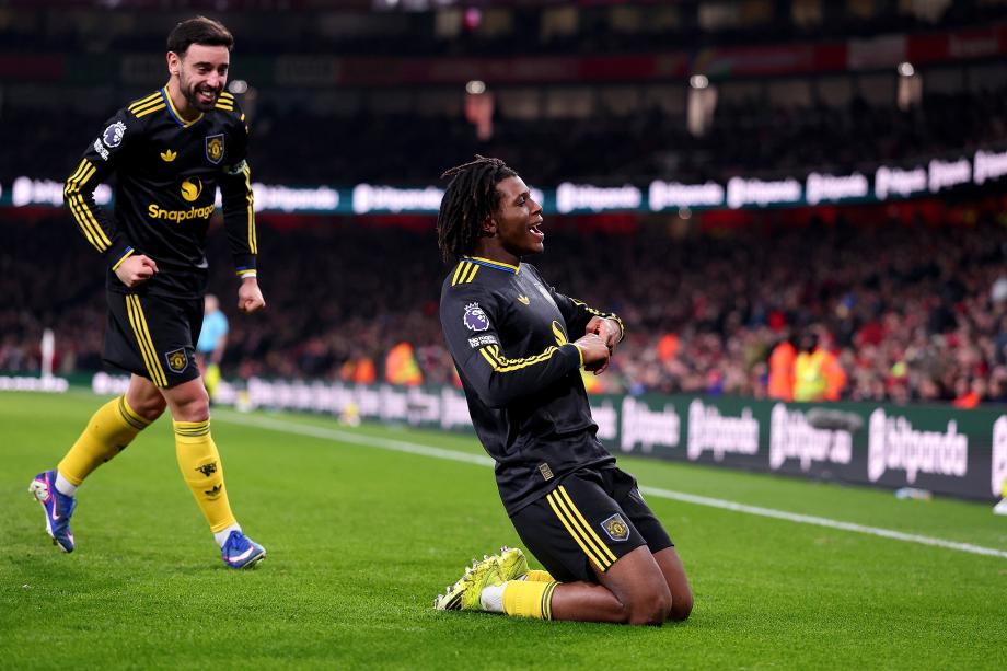 库尼亚世界波绝杀 曼联3-2阿森纳进前四