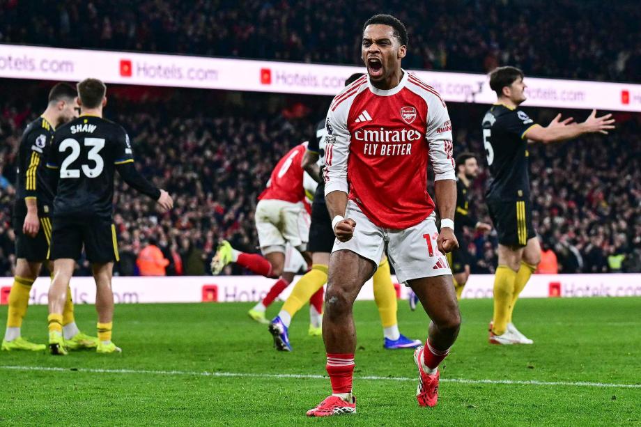 库尼亚世界波绝杀 曼联3-2阿森纳进前四