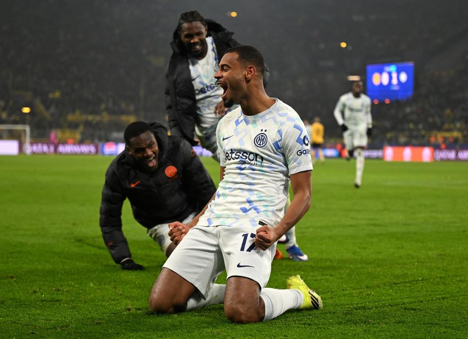 欧冠-迪马尔科任意球破门 国际米兰2-0多特蒙德