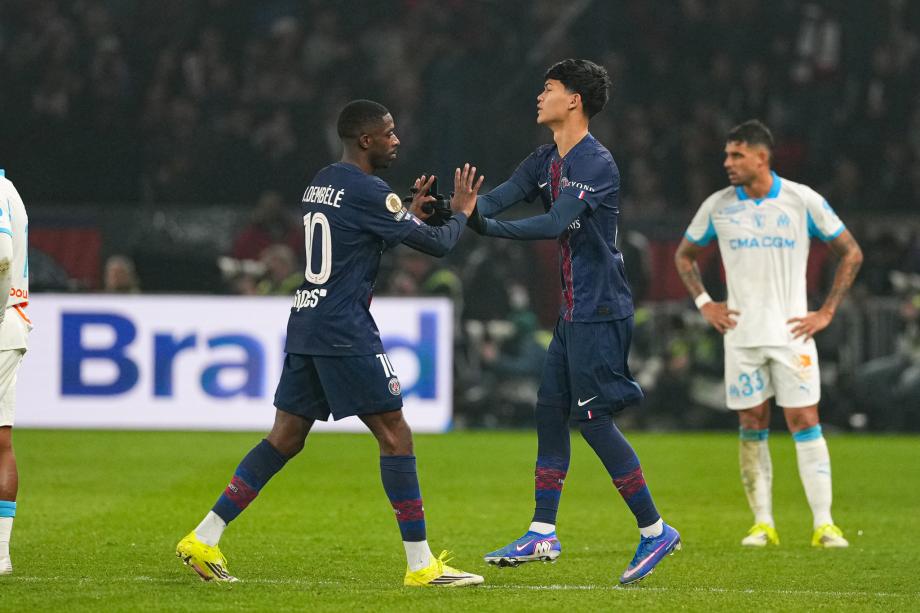 法甲-登贝莱2射1传 巴黎圣日耳曼5-0大胜马赛