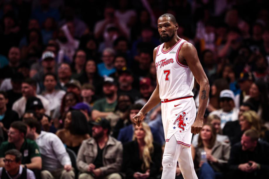 杜兰特35+8格威20+9 火箭客场险胜黄蜂