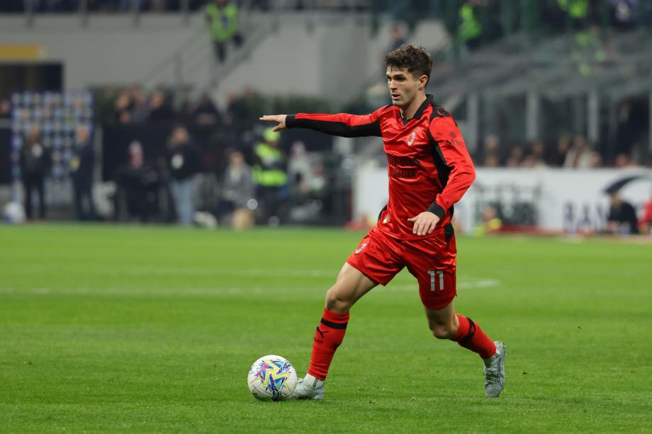 意甲-莱奥中柱特罗伊洛制胜球 AC米兰0-1帕尔马