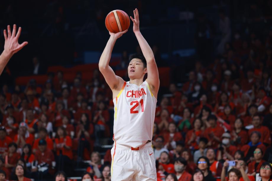 [图]胡金秋20+12廖三宁16分 中国男篮逆转日本体育最新信息