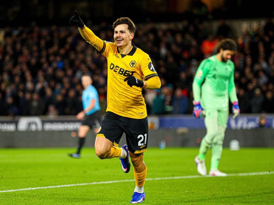 萨拉赫破门 利物浦1-2不敌狼队3连胜终结