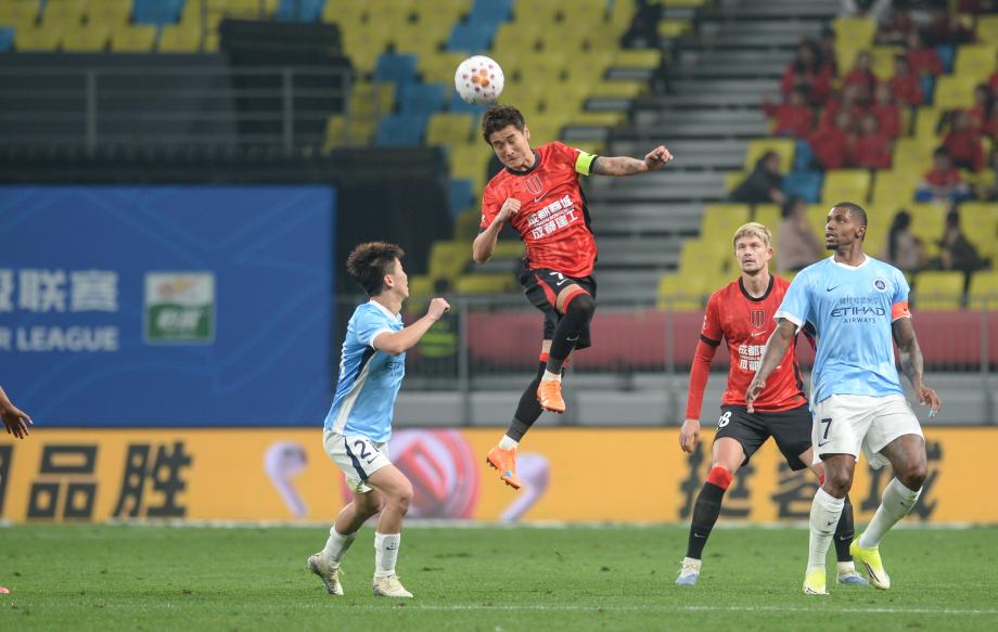 中超揭幕战 成都蓉城主场5-1大胜深圳新鹏城