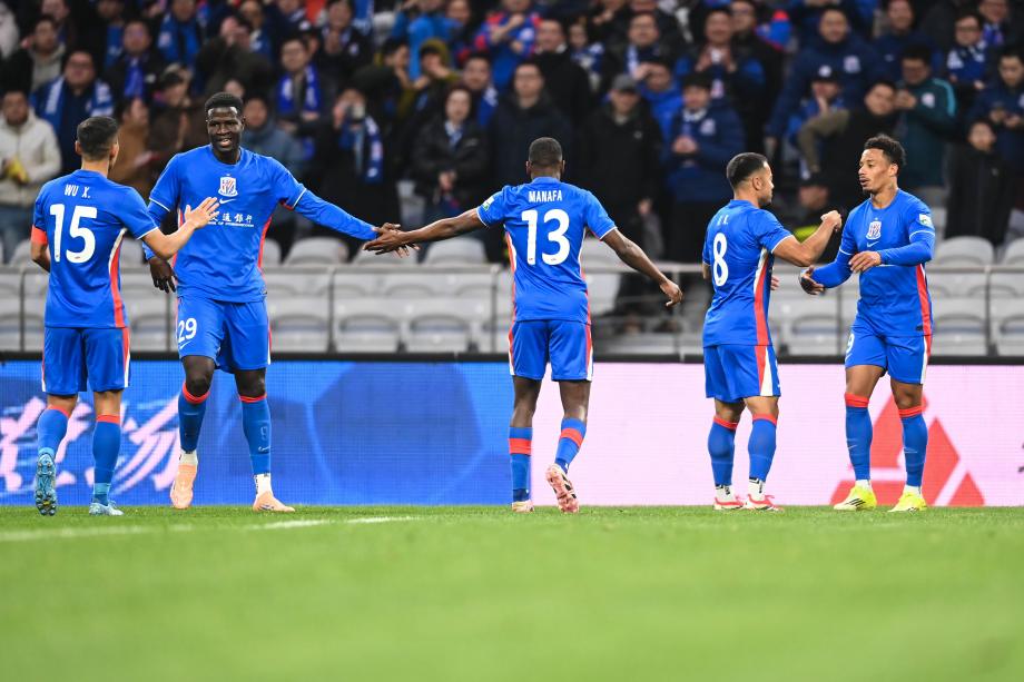 三外援打入五球 上海申花主场战胜大连英博