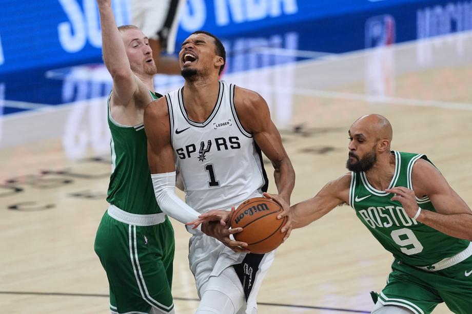 文班亚马39+11怀特34+7 马刺力克凯尔特人取5连胜