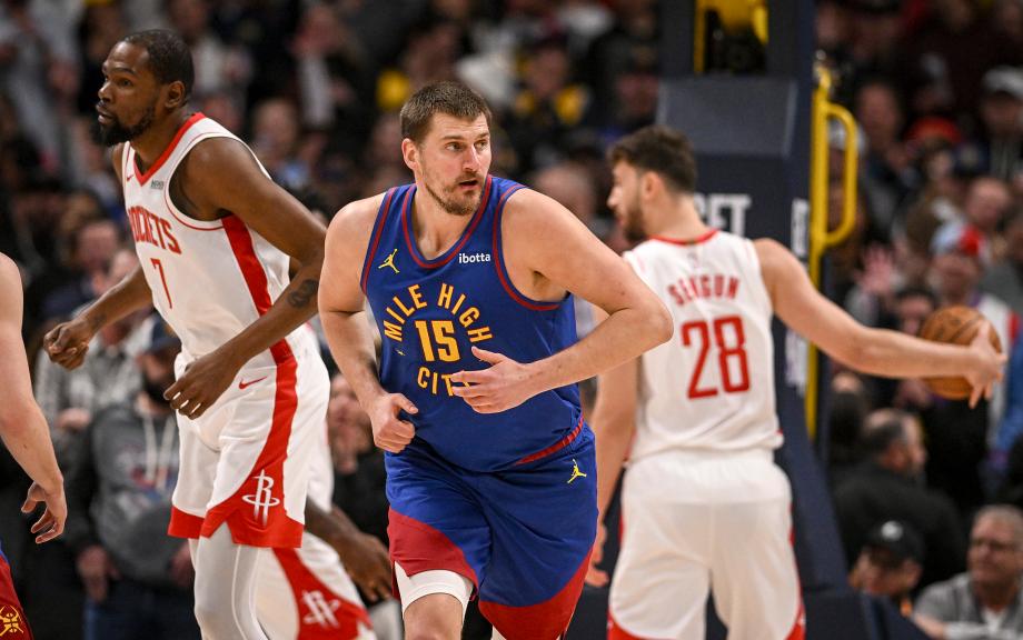 约基奇16+12+13穆雷30分 掘金主场36分大胜火箭