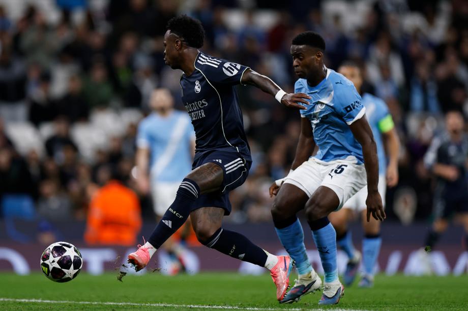 维尼修斯双响B席送点 皇马总分5-1曼城进八强