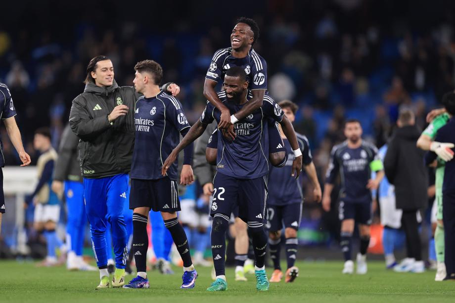 维尼修斯双响B席送点 皇马总分5-1曼城进八强