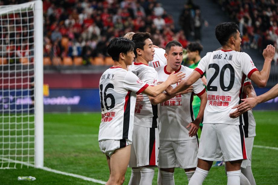 席尔瓦破门迪马塔进球 重庆铜梁龙平成都蓉城