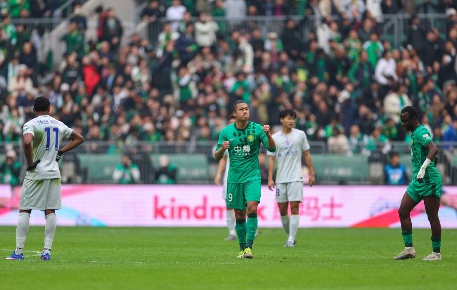 张玉宁破门陈晋一进球 北京国安战平上海申花