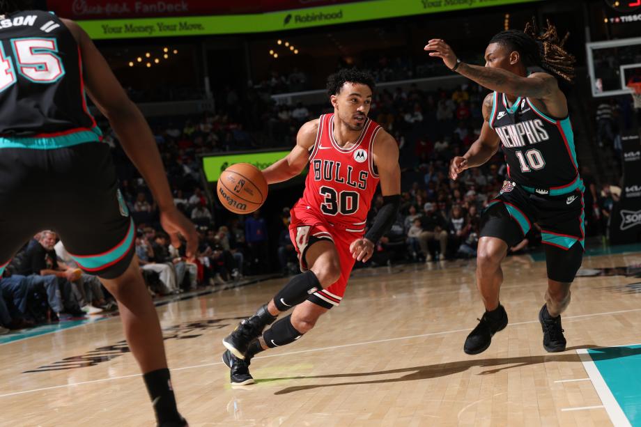 考沃德24+9塞克斯顿绝杀超时 灰熊1分险胜公牛