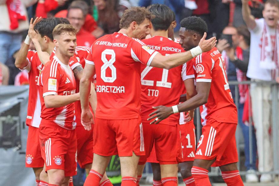 凯恩替补建功 拜仁4-2斯图加特提前4轮夺冠