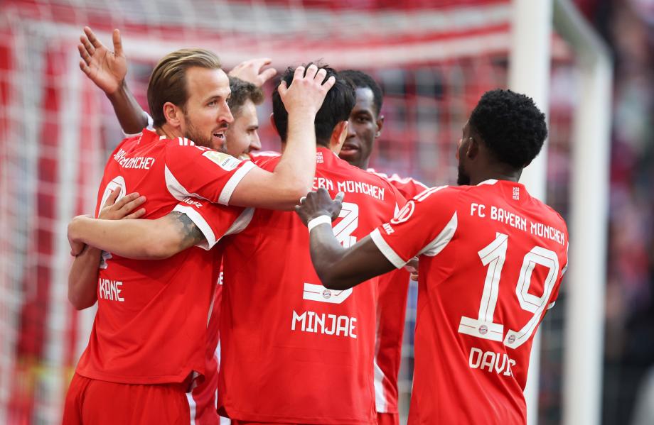 凯恩替补建功 拜仁4-2斯图加特提前4轮夺冠